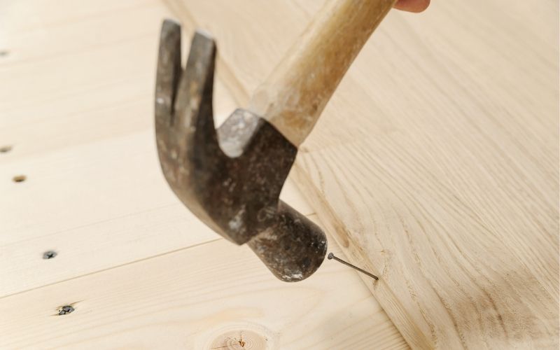 parquet cloué