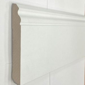 PLINTHE MDF MOULURE BLANCHE AU STYLE VICTORIEN 140x15x2400mm 