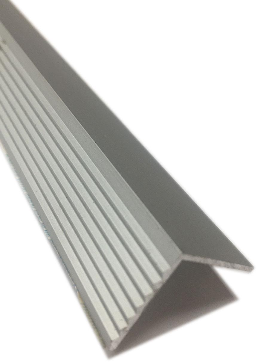 CORNIERE ALU 20 X 20MM X 1130 ARGENTE (22641)