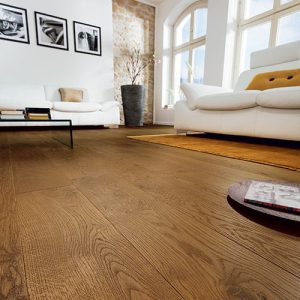 CHENE MASSIF HUILE RUSTIQUE BROSSE CASTEL BROWN 140X20mm LV - Certifié FSC 100 % Obligatoire : Application d'huile-cire dès la 1ère utilisation