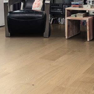 HARO PARQUET 4000 Planche large à l'ancienne 180 2V Chêne invisible Markant brossé permaDur Top Connect 180mm x13.5mm Certifié PEFC 70%
