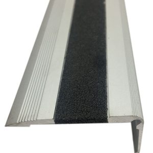 Nez de marche alu argente bande noire 113X52X30mm